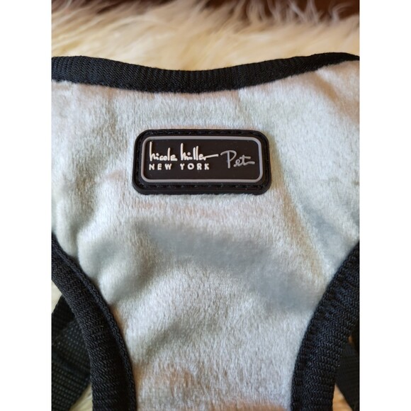 Dog Harness Nicole Miller Pets size Medium New Gray Ice blue fuzzy soft - Picture 3 of 6